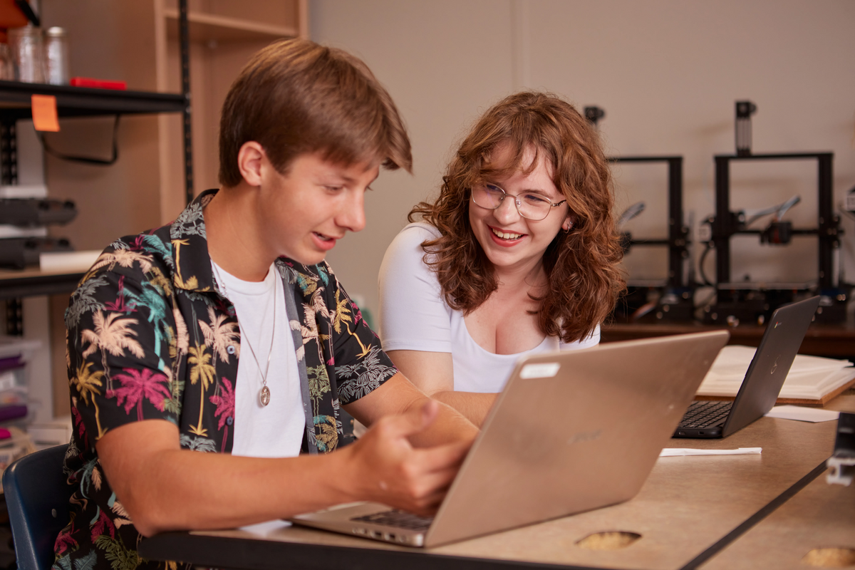 high school students on computer